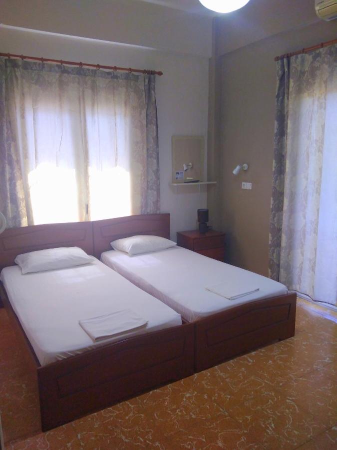 Rooms-Studio Anagnostou Lutrá Edipszú Kültér fotó