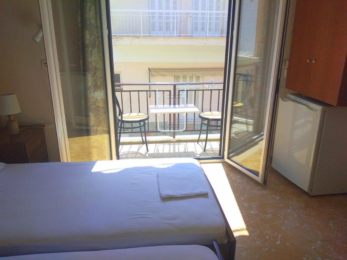 Rooms-Studio Anagnostou Lutrá Edipszú Kültér fotó