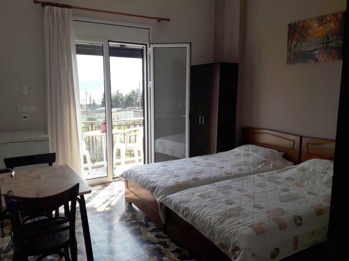 Rooms-Studio Anagnostou Lutrá Edipszú Kültér fotó